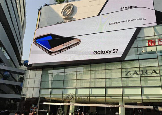 Alta pantalla curvada P10 de la pantalla del brillo LED con diseño curvado del gabinete