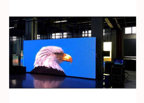 Brillo a todo color interior de la blancura de los liendres de la pantalla LED 900 - 1500 del negro P6 de SMD