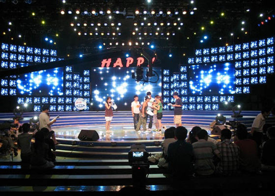 Nivel gris de la función LED de la pantalla de vídeo P3.91 1000 de los liendres de los pedazos interiores multi del brillo 16